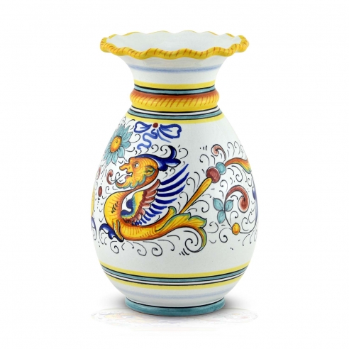 Scalloped edge vase Raffaellesco Collection