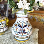 Vase with Iris collection