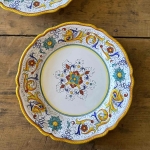 Round platter Raffaellesco