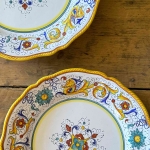 Round platter Raffaellesco